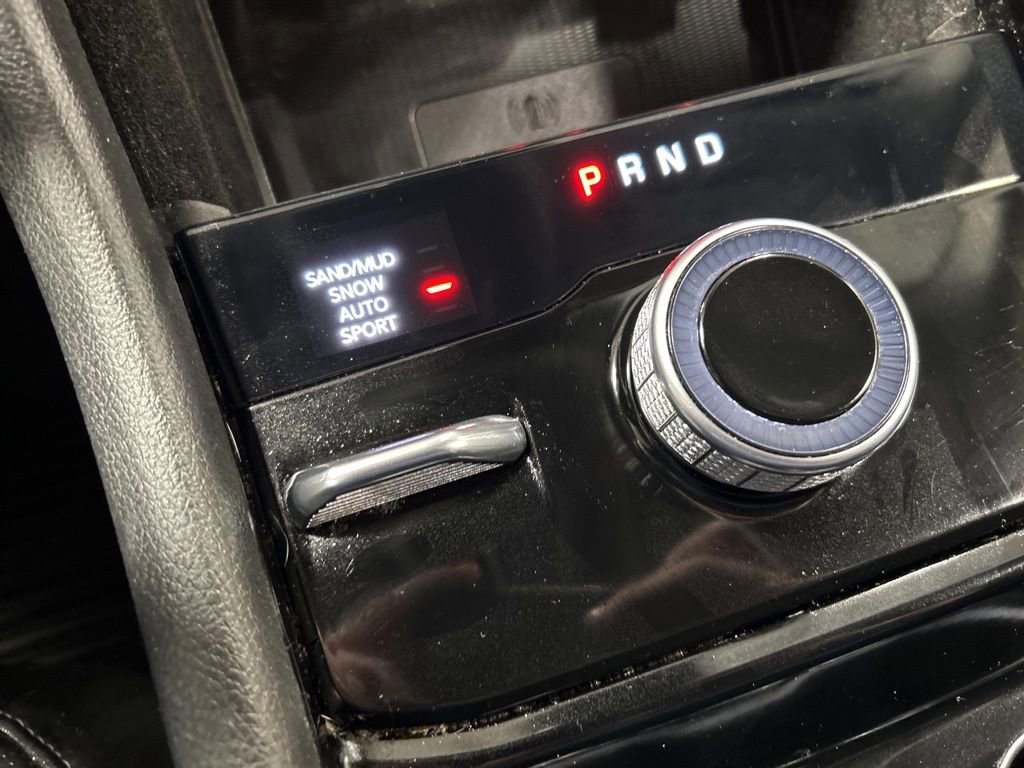 Used 2022 Jeep Grand Cherokee L Limited w/ Luxury Tech Group II image 21