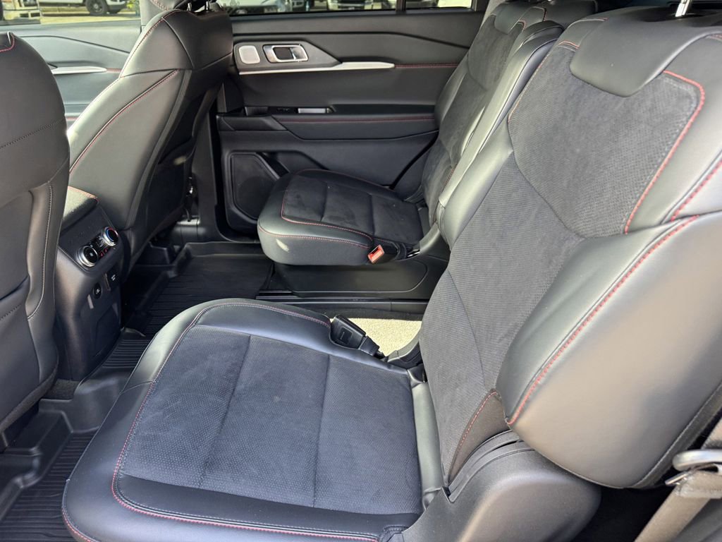 Certified 2025 Ford Explorer ST w/ Sun And Sound Package image 7