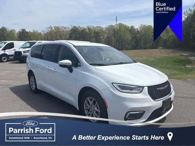Used 2023 Chrysler Pacifica Touring-L FWD image 1