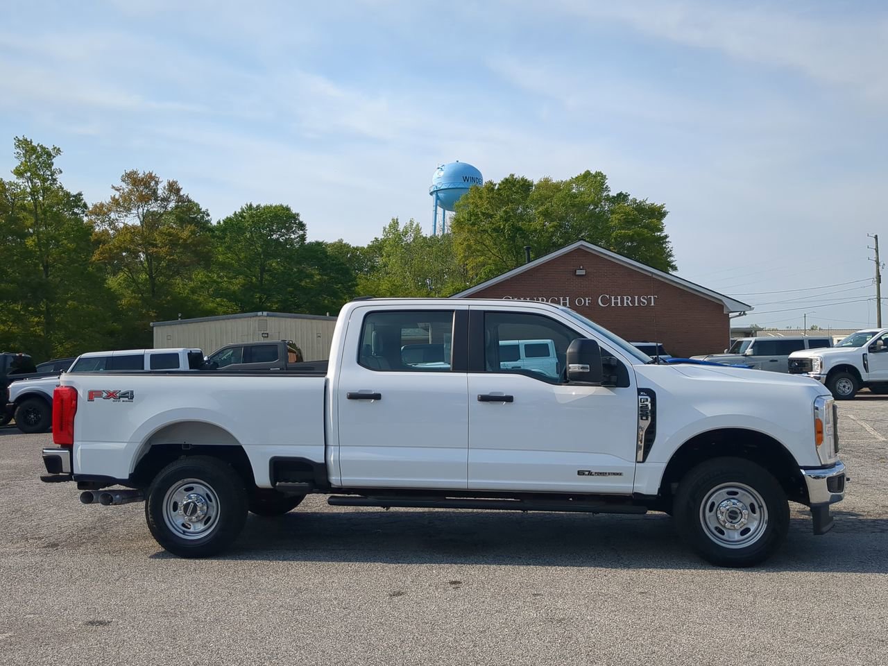 Certified 2023 Ford F250 XL w/ FX4 Off-Road Package AWD/4WD image 2