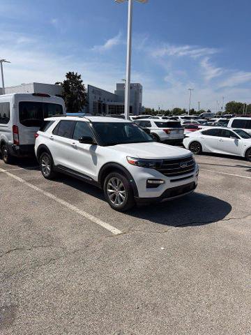 Certified 2023 Ford Explorer XLT w/ Equipment Group 202A AWD/4WD image 6