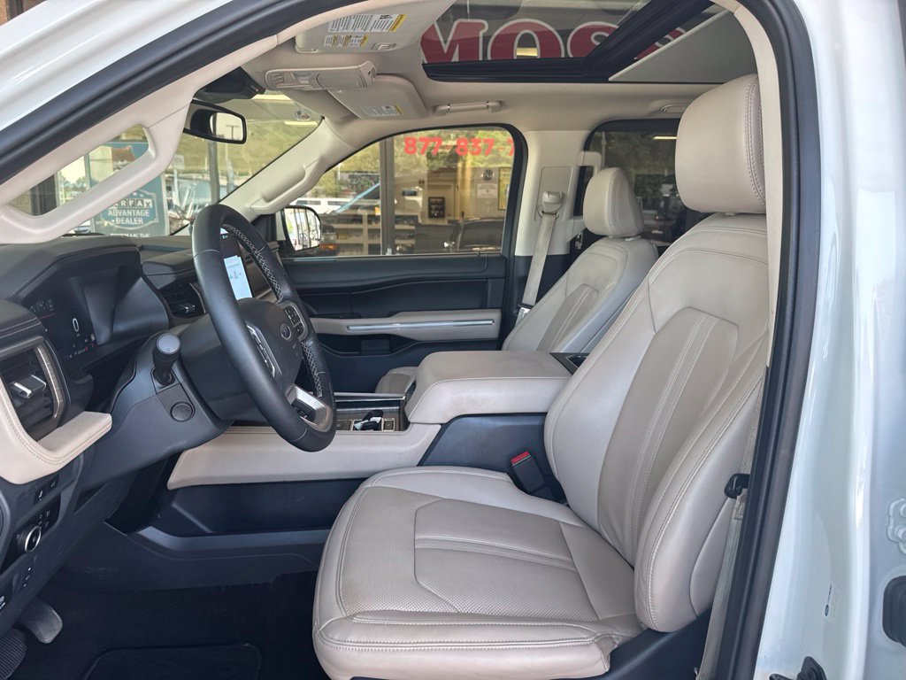 Certified 2024 Ford Expedition Max Limited RWD image 9