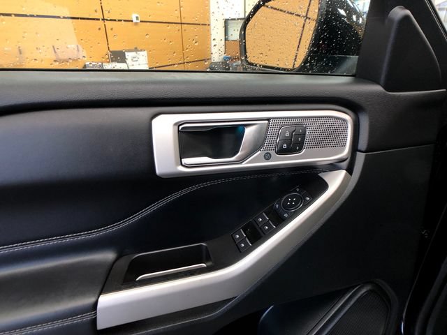 Certified 2021 Ford Explorer Limited w/ Hybrid Equipment Group 310A AWD/4WD image 12