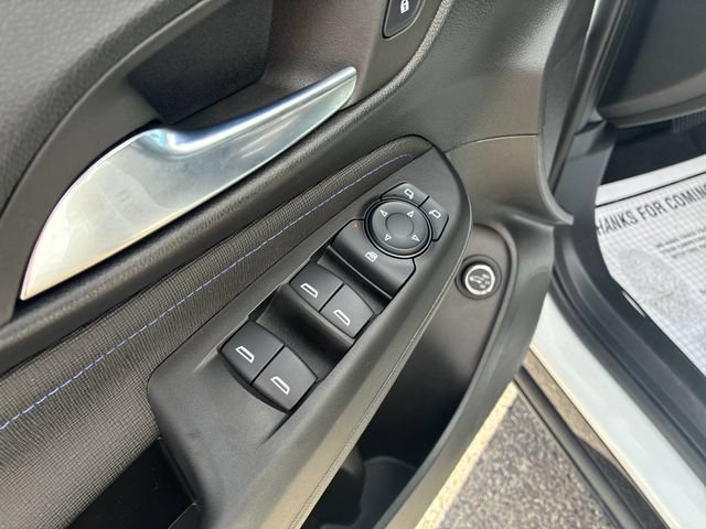 Used 2024 Buick Envista Sport Touring w/ Convenience I Package FWD image 15