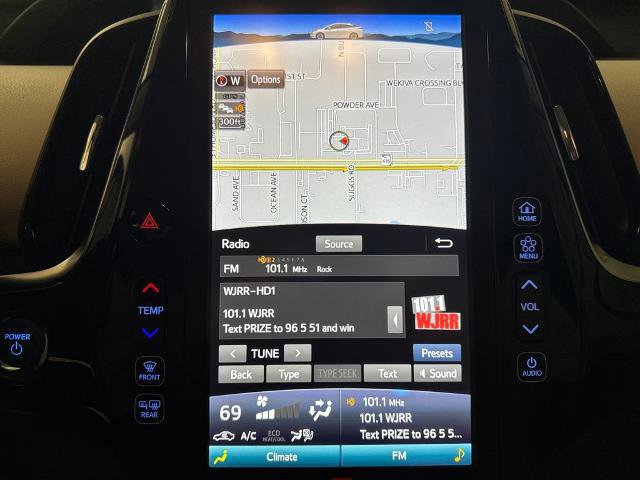 Used 2022 Toyota Prius L image 24