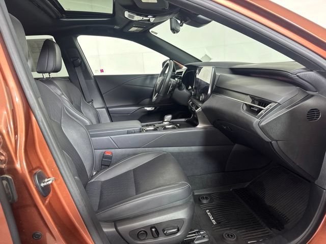 Used 2024 Lexus RX 350 Premium Plus w/ Convenience Package AWD/4WD image 4