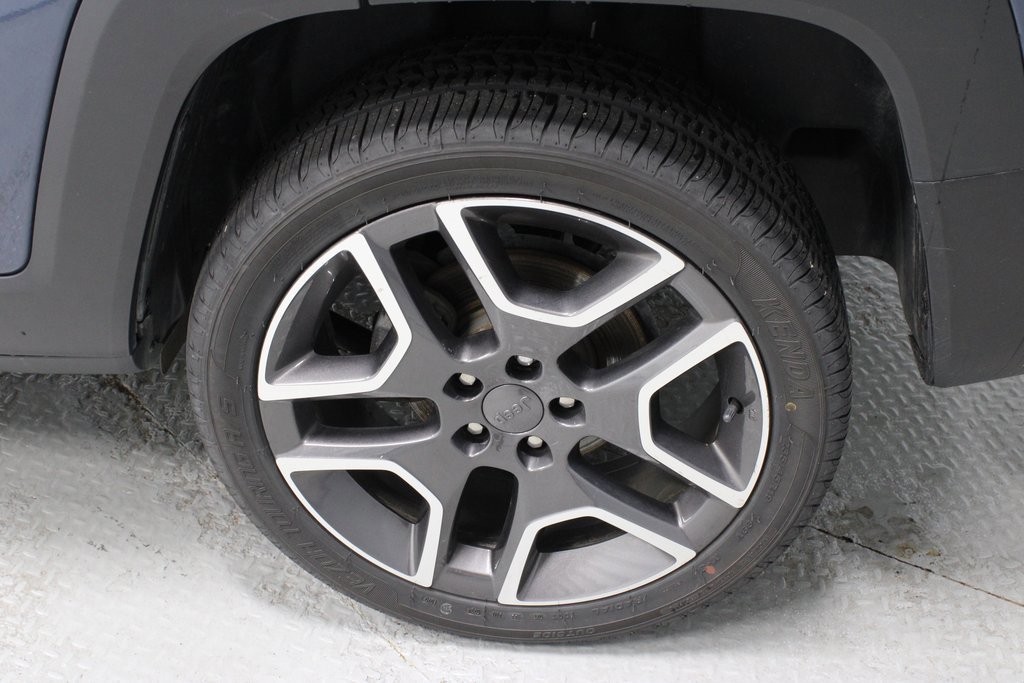 Used 2020 Jeep Renegade Limited w/ LED Lighting Group image 18