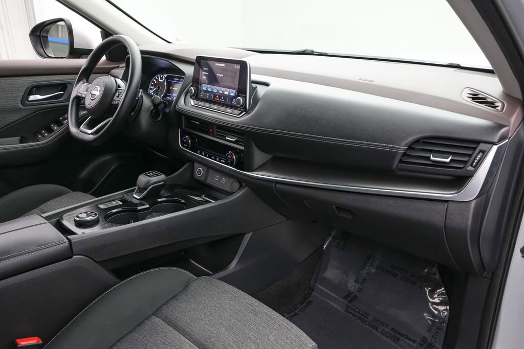 Used 2023 Nissan Rogue SV AWD/4WD image 21