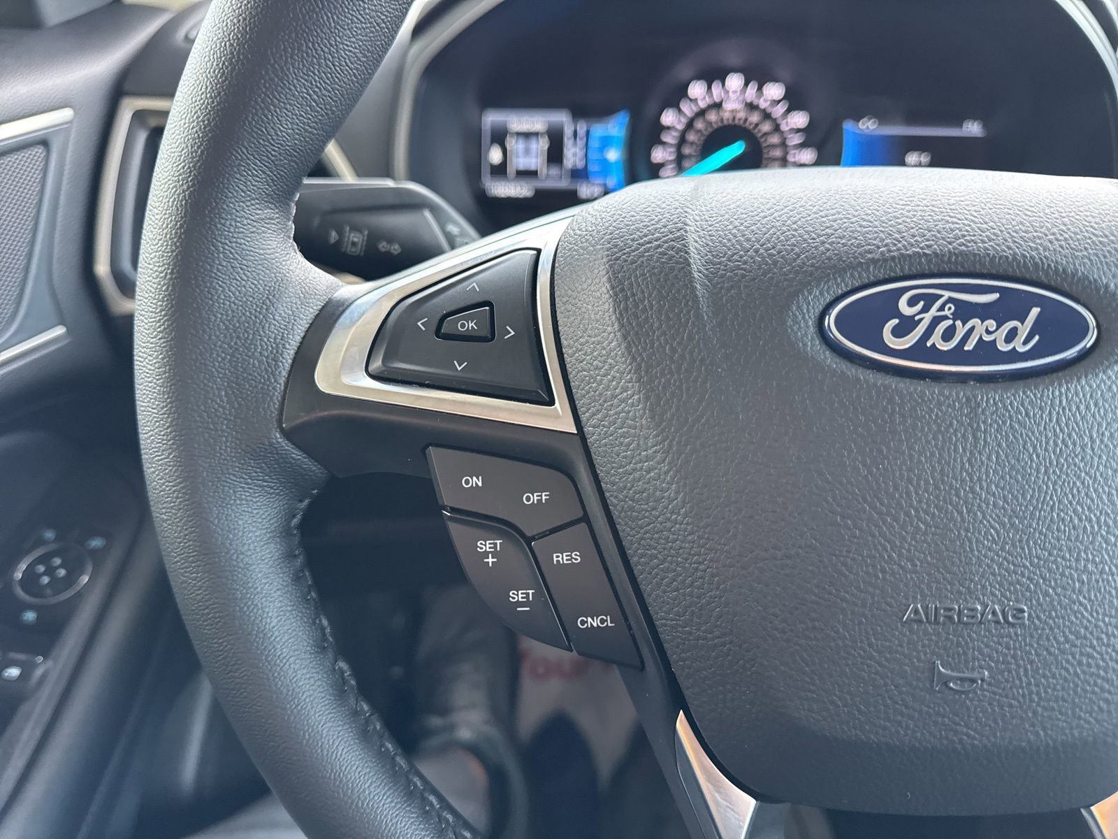 Certified 2024 Ford Edge SEL w/ Convenience Package image 29