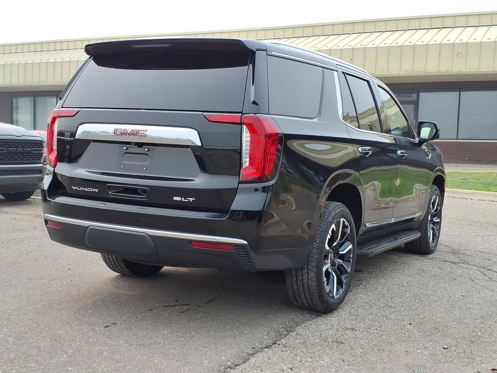 Used 2022 GMC Yukon SLT w/ SLT Premium Package AWD/4WD image 5