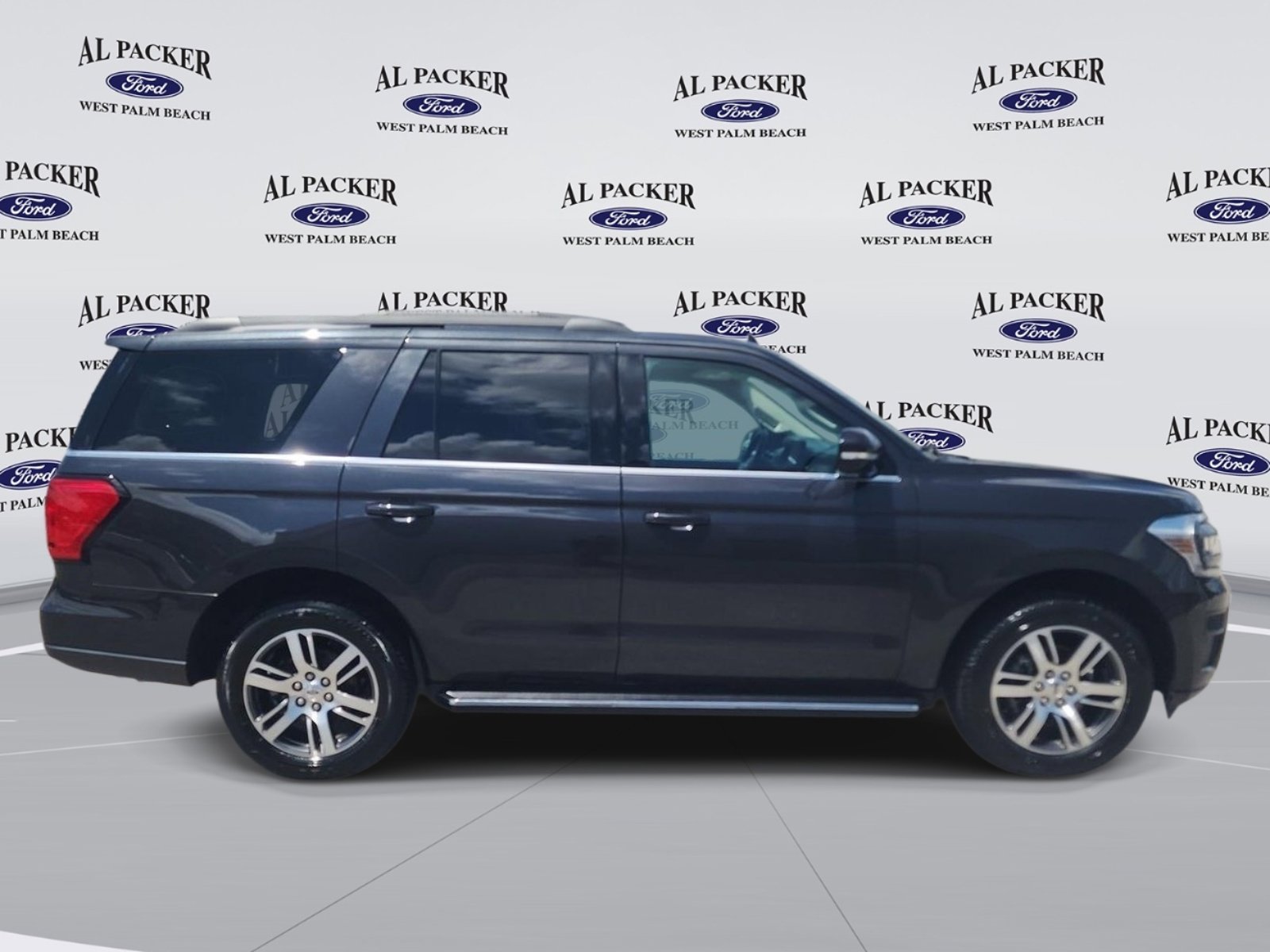 Certified 2022 Ford Expedition XLT RWD image 7