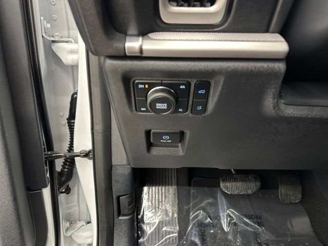 Certified 2025 Ford Expedition Active image 35