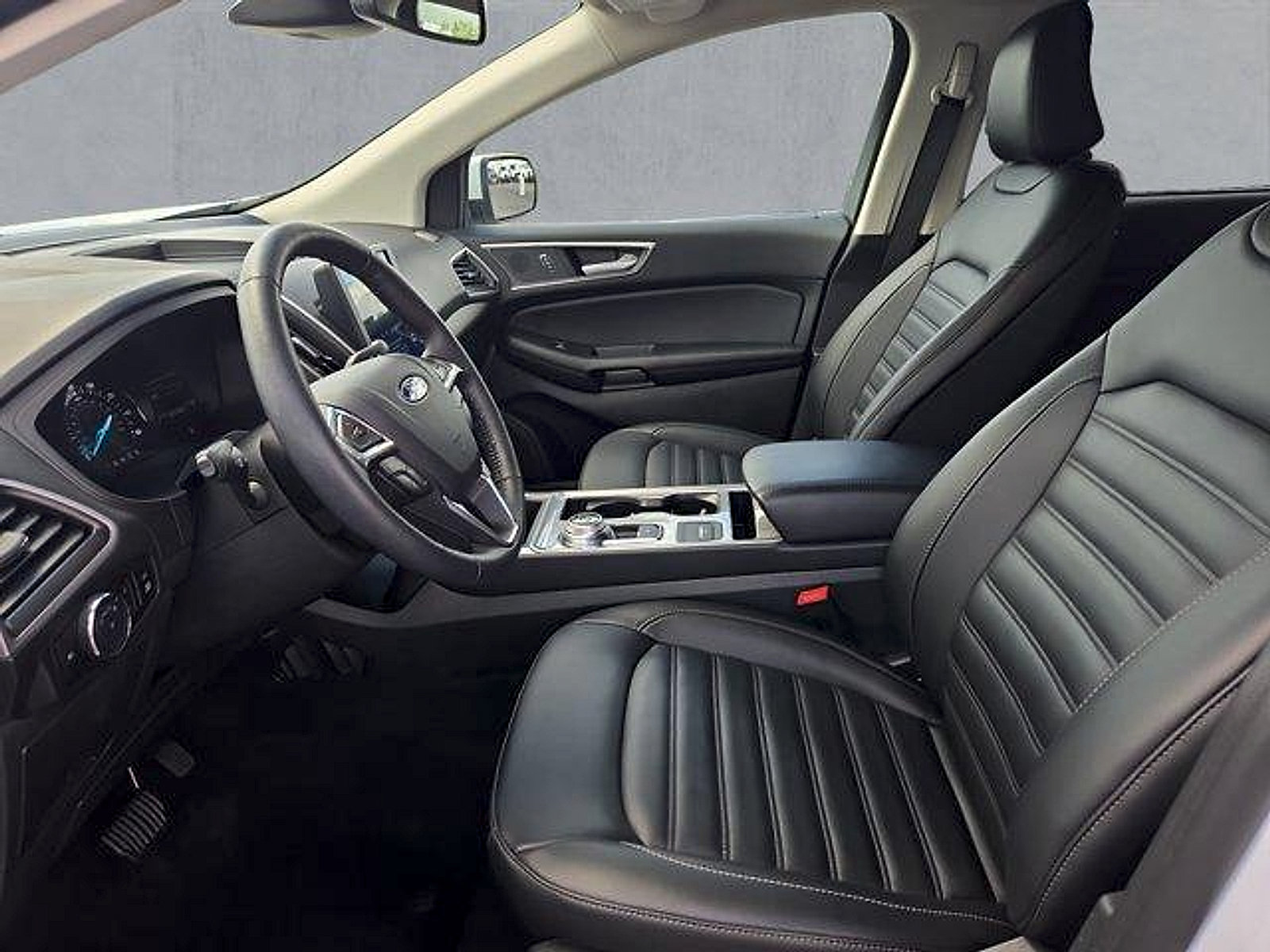 Certified 2024 Ford Edge SEL w/ Convenience Package AWD/4WD image 11