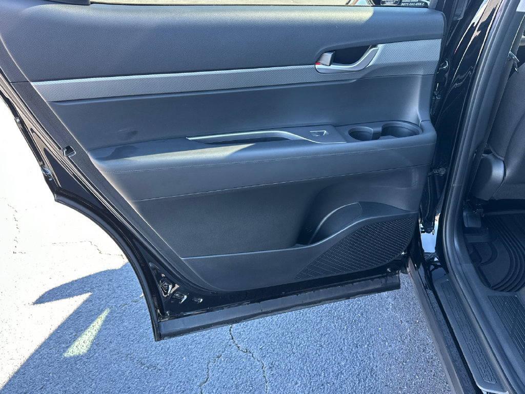 Used 2025 Hyundai Palisade SE FWD image 21