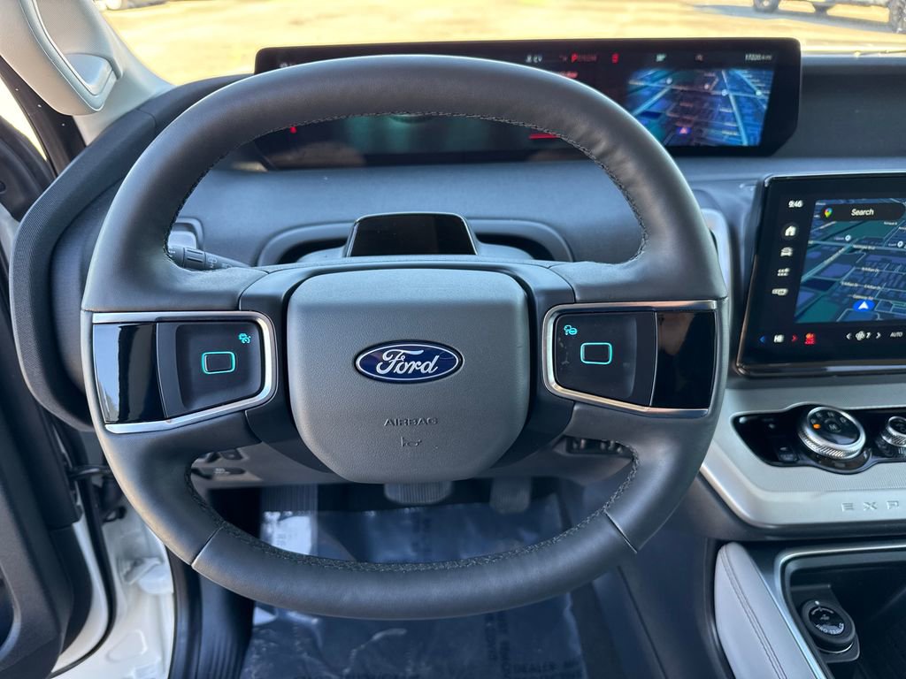 Certified 2025 Ford Expedition Active image 13