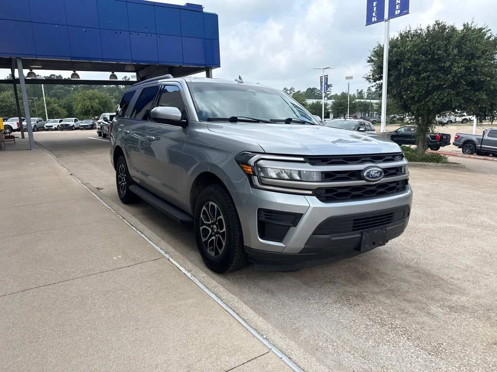 Certified 2024 Ford Expedition XLT RWD image 2