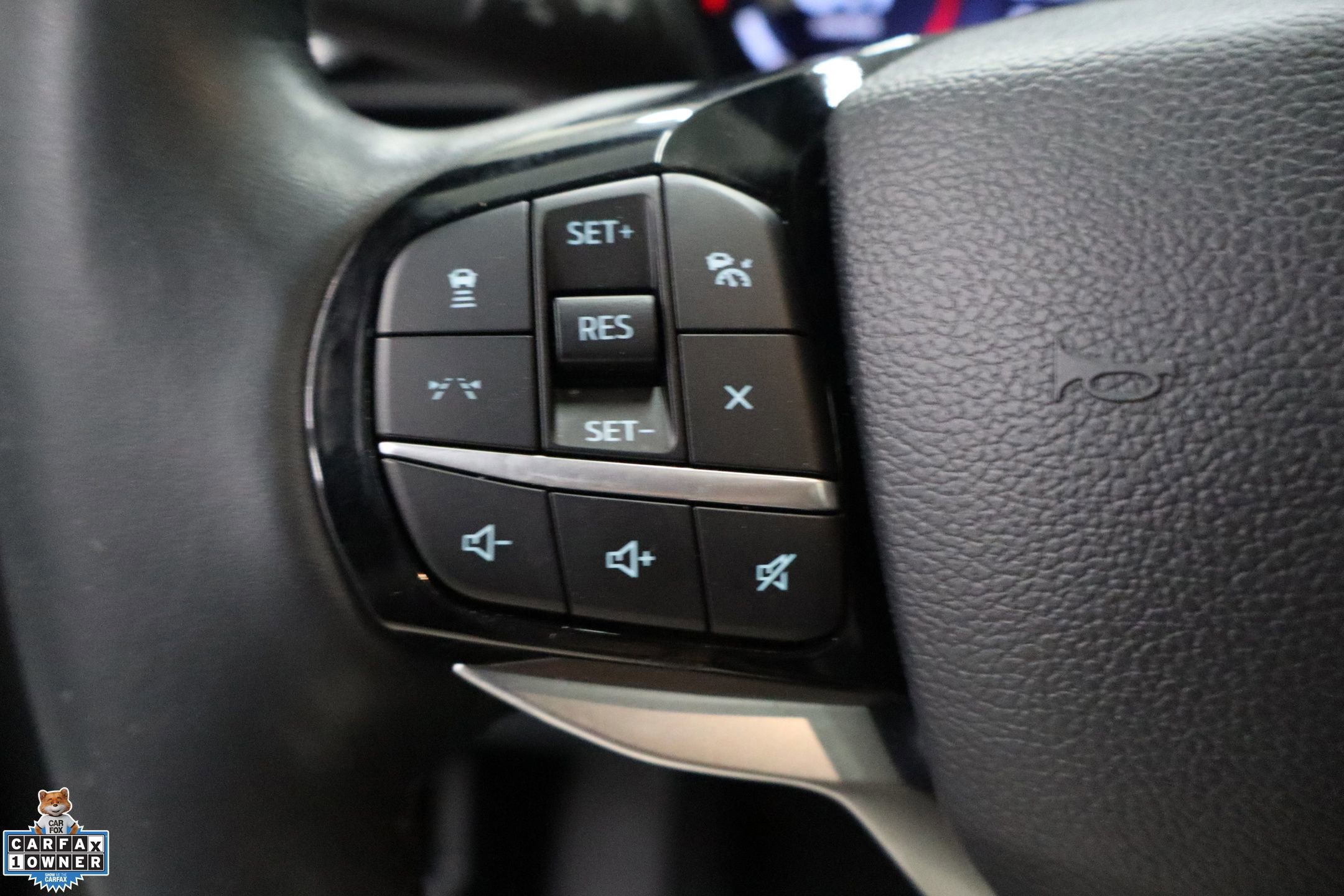 Certified 2025 Ford Explorer Platinum w/ LUX Leather Package image 16