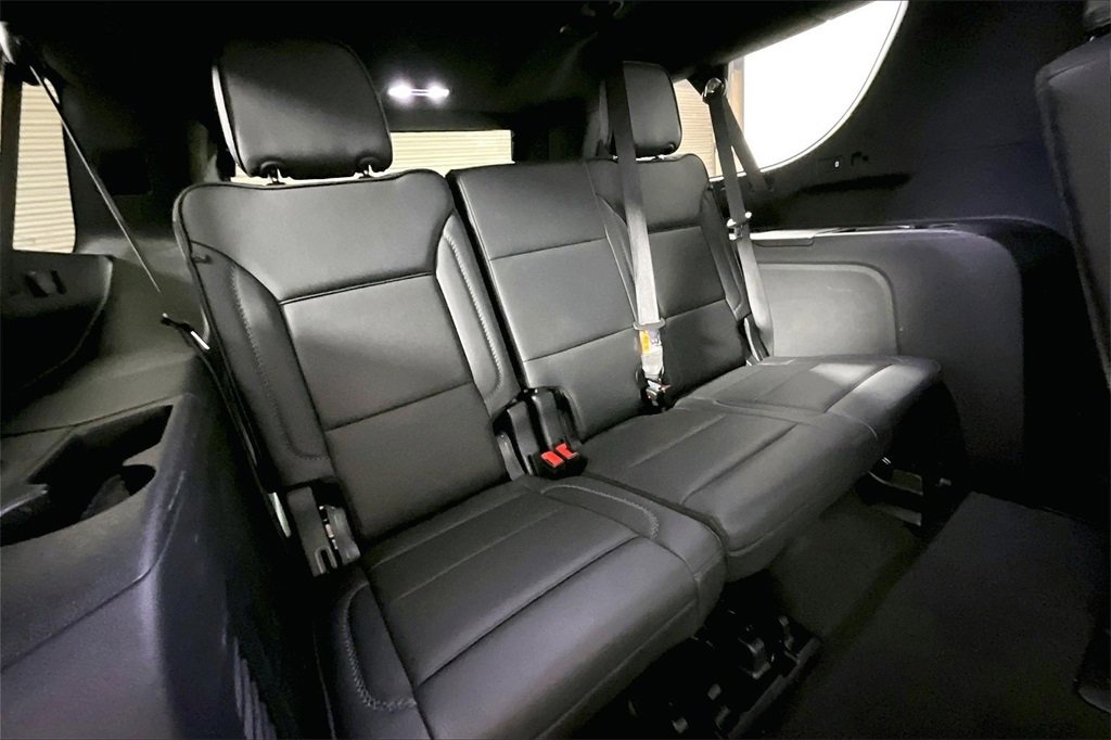 Used 2025 GMC Yukon XL Denali image 23