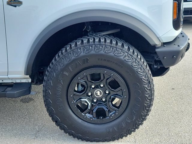 Certified 2024 Ford Bronco Wildtrak AWD/4WD image 12