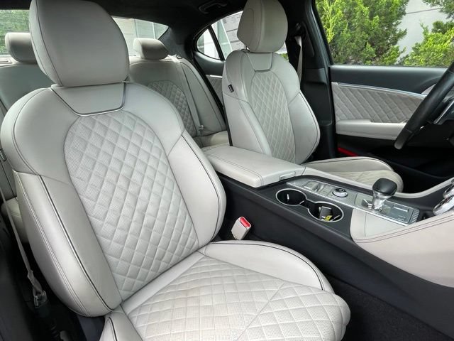 Used 2023 Genesis G70 3.3T w/ Sport Prestige Package AWD/4WD image 15