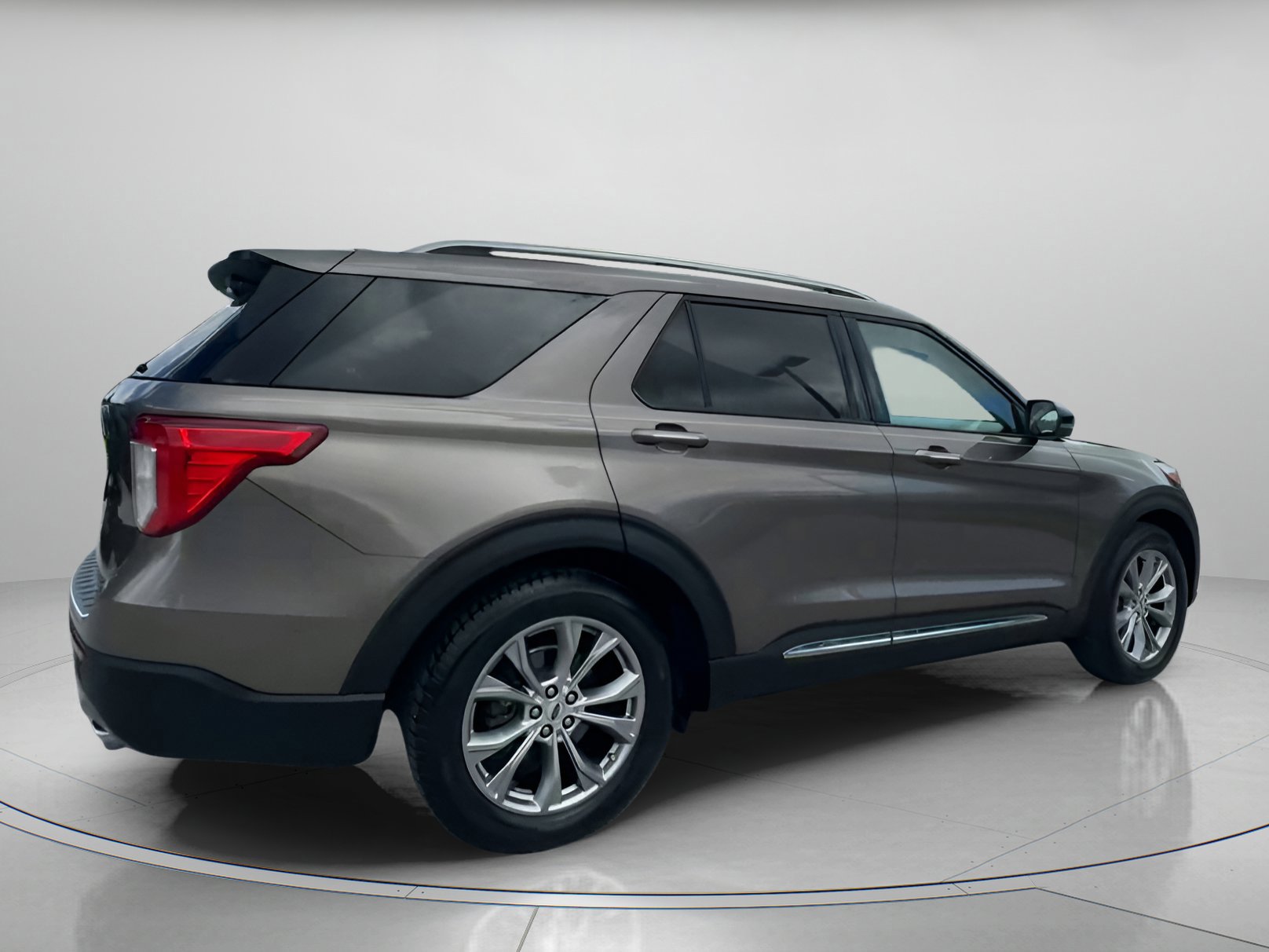 Certified 2021 Ford Explorer Limited w/ Equipment Group 301A image 21