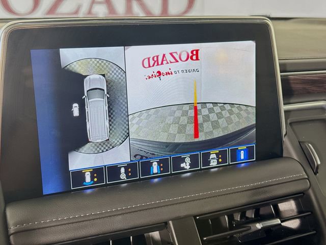 Used 2023 Chevrolet Suburban Z71 w/ Luxury Package image 17