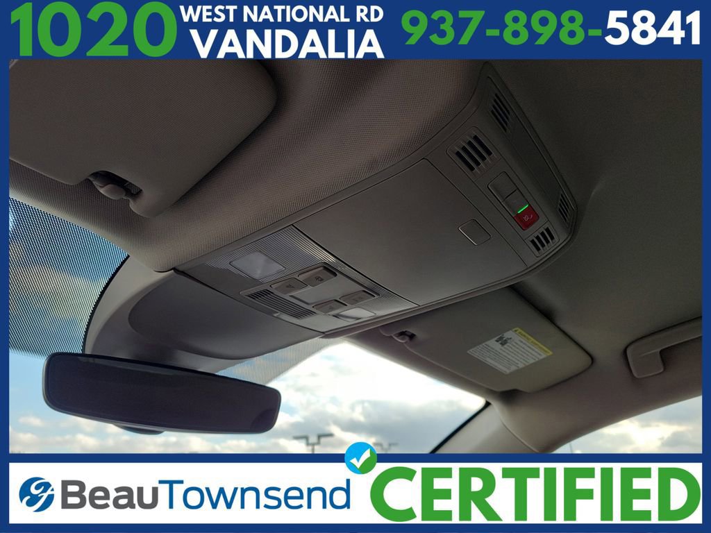 Used 2024 Volkswagen Taos SE image 30