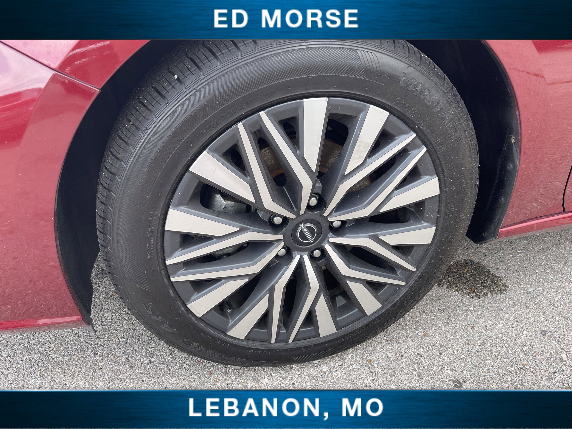 Used 2025 Nissan Altima 2.5 SV FWD image 30