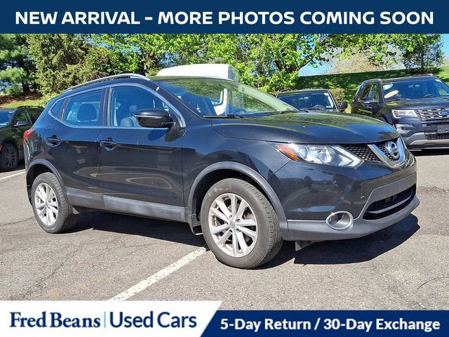 Used 2017 Nissan Rogue Sport SV w/ SV All-Weather Package AWD/4WD image 1