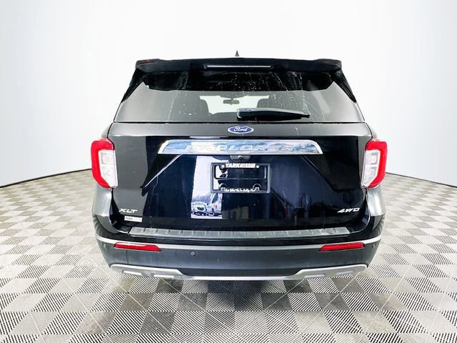 Certified 2023 Ford Explorer XLT w/ Equipment Group 202A image 4