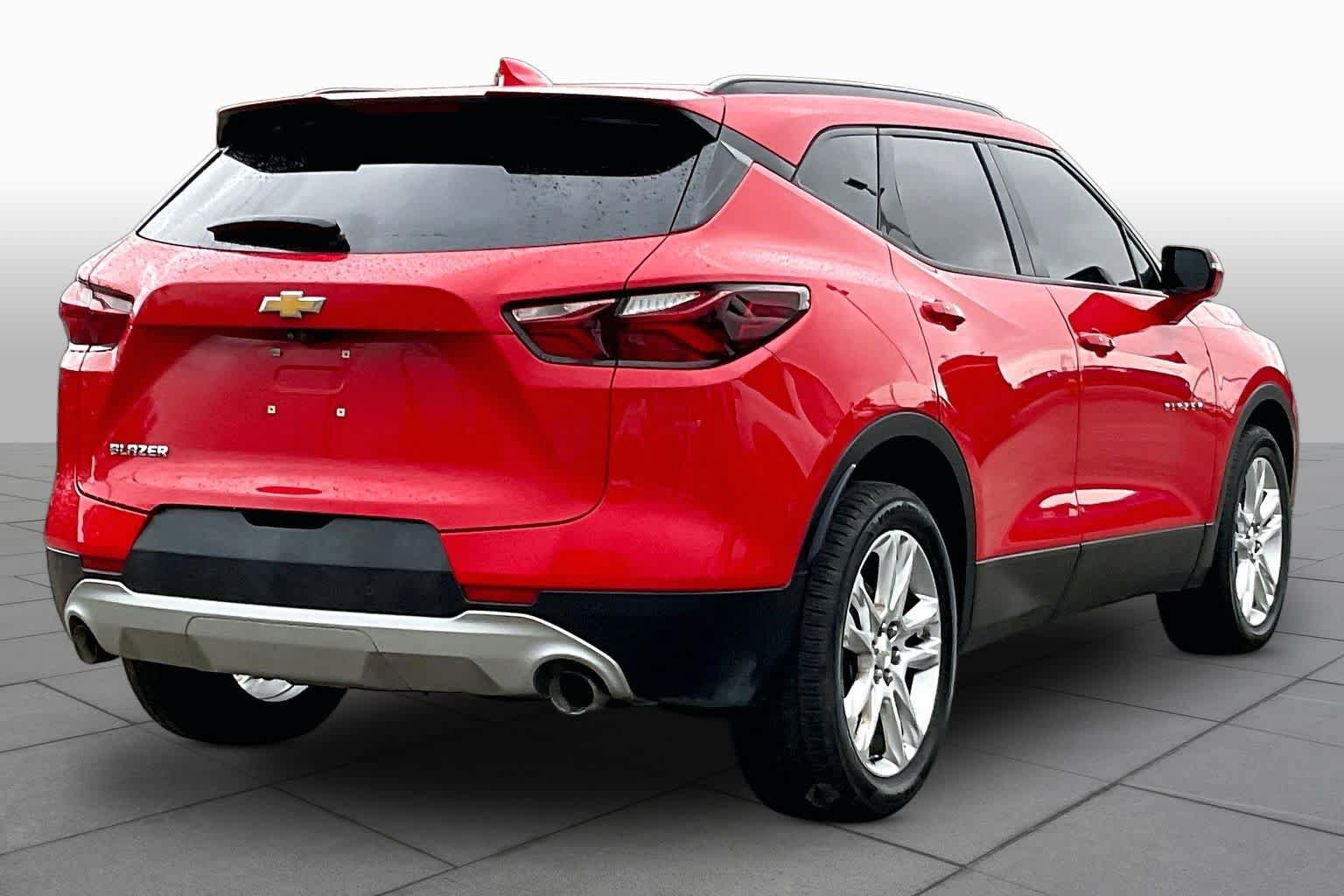 Used 2021 Chevrolet Blazer LT w/ Sound & Technology Package FWD image 13