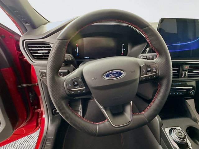 Certified 2023 Ford Escape ST-Line w/ Tech Pack #1 AWD/4WD image 16