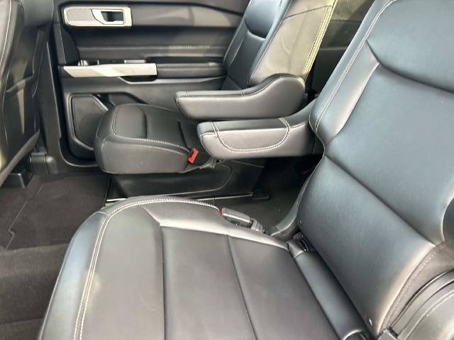Certified 2023 Ford Explorer XLT w/ Equipment Group 202A RWD image 18