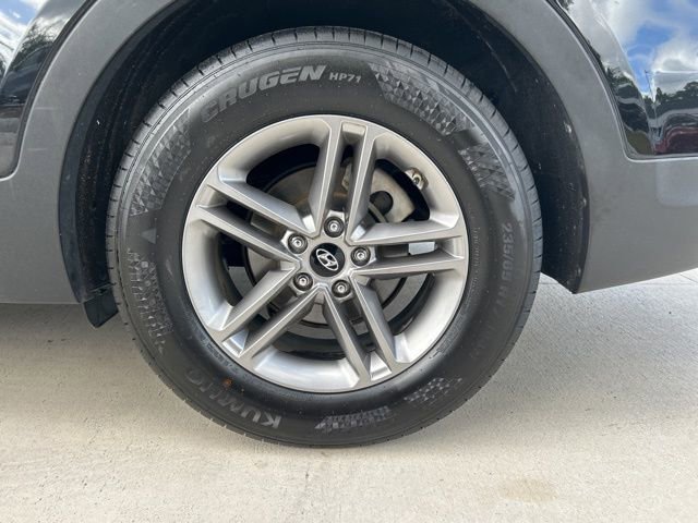 Used 2017 Hyundai Santa Fe Sport w/ 2.4L Tech Package 04 image 10