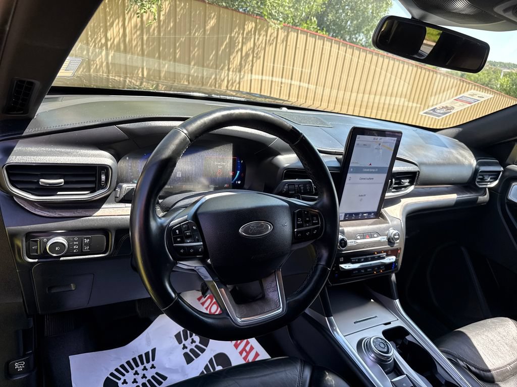 Certified 2020 Ford Explorer Platinum w/ Premium Technology Package AWD/4WD image 14