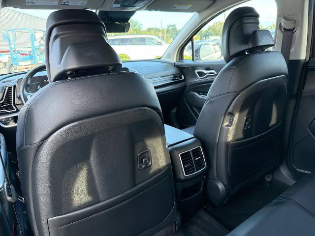 Used 2023 Kia Sportage EX AWD/4WD image 19