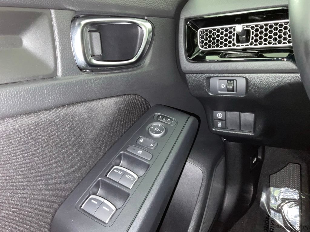 Used 2024 Honda Civic Sport image 19