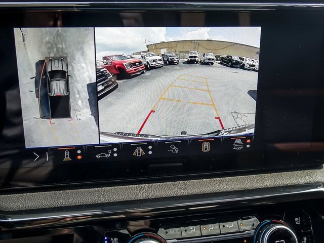 Used 2025 GMC Sierra 2500 AT4 w/ AT4 Premium Plus Package AWD/4WD image 25