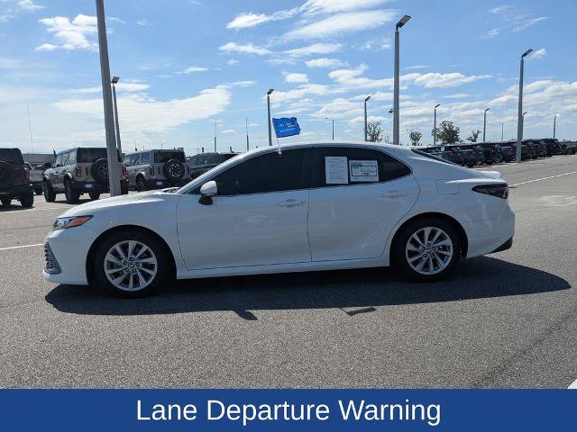 Used 2022 Toyota Camry LE w/ Convenience Package FWD image 7