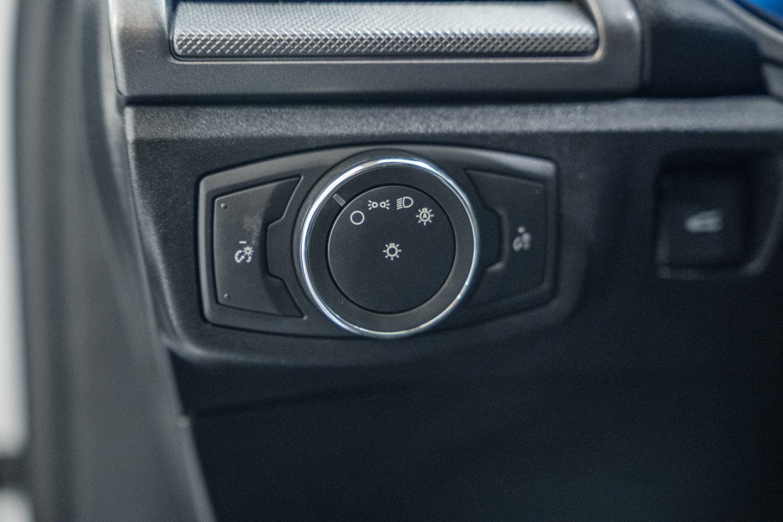 Certified 2017 Ford Fusion SE FWD image 42