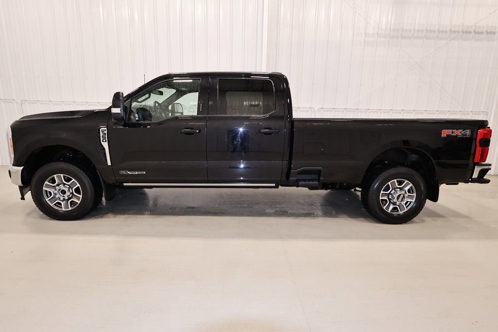 Certified 2023 Ford F350 Lariat w/ Lariat Ultimate Package image 2