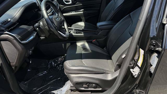 Used 2022 Jeep Compass High Altitude AWD/4WD image 11