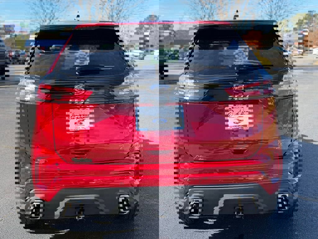 Certified 2022 Ford Edge ST image 3