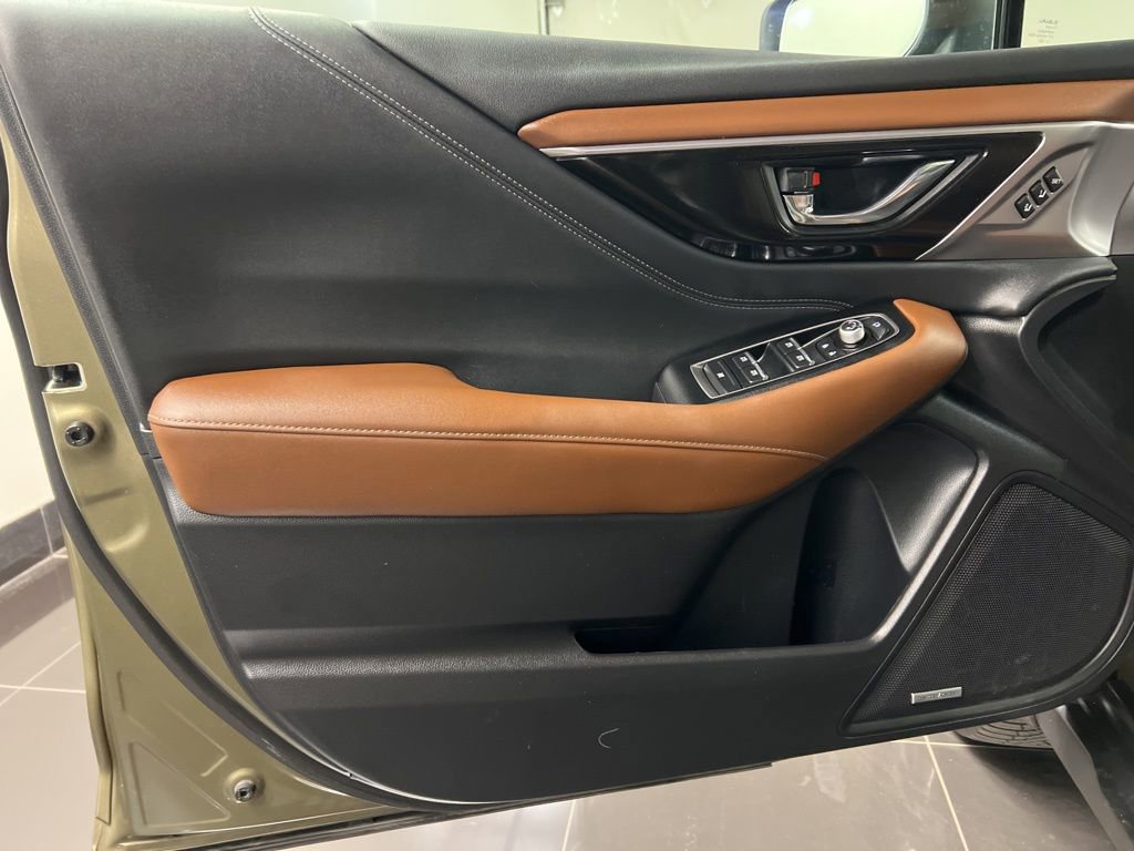 Used 2023 Subaru Outback Touring XT w/ Popular Package #2 image 28