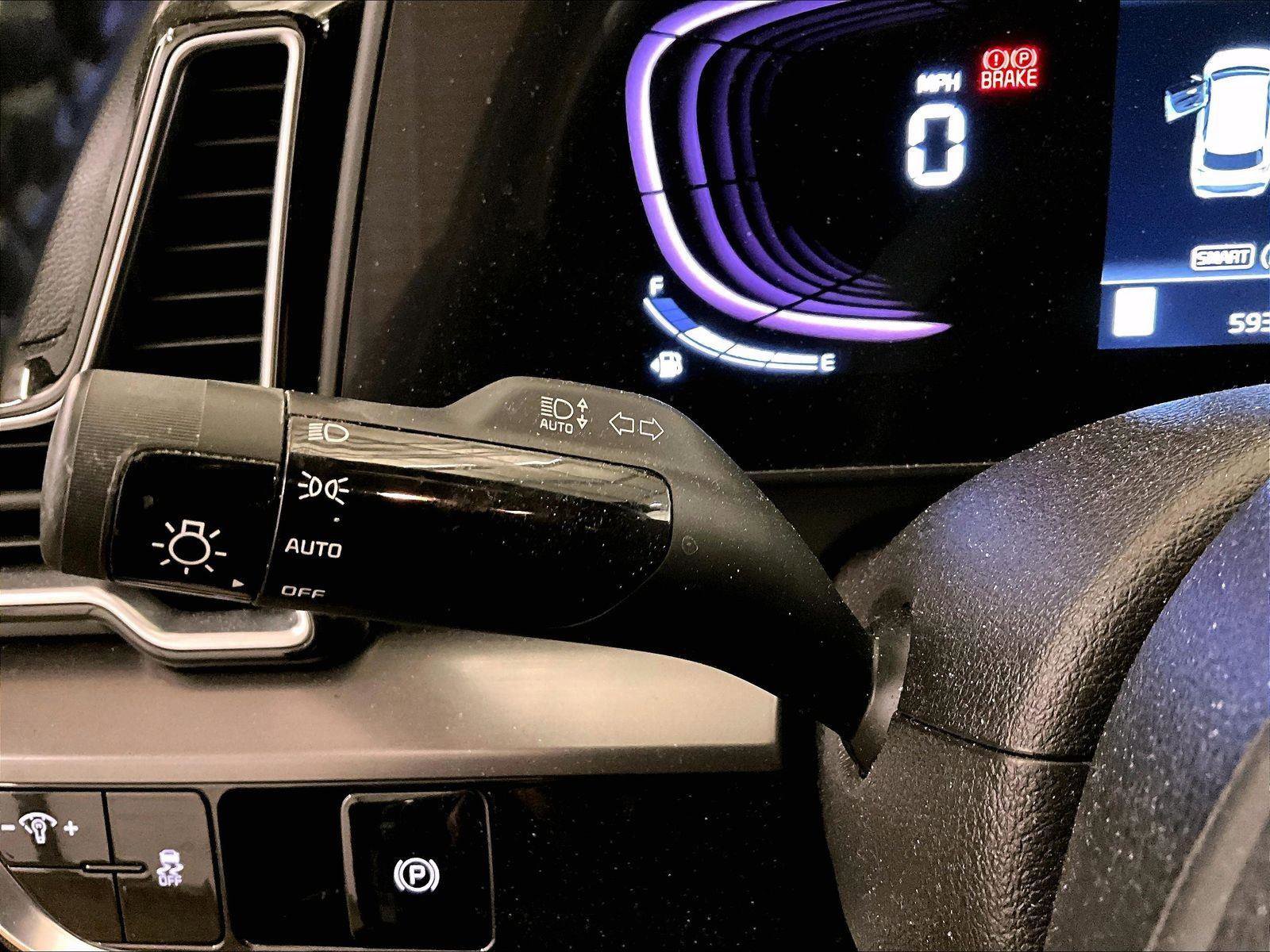 Used 2023 Kia Sportage EX image 30