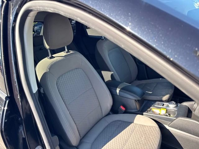 Certified 2022 Ford Escape SE w/ SE Sport Appearance Package AWD/4WD image 12