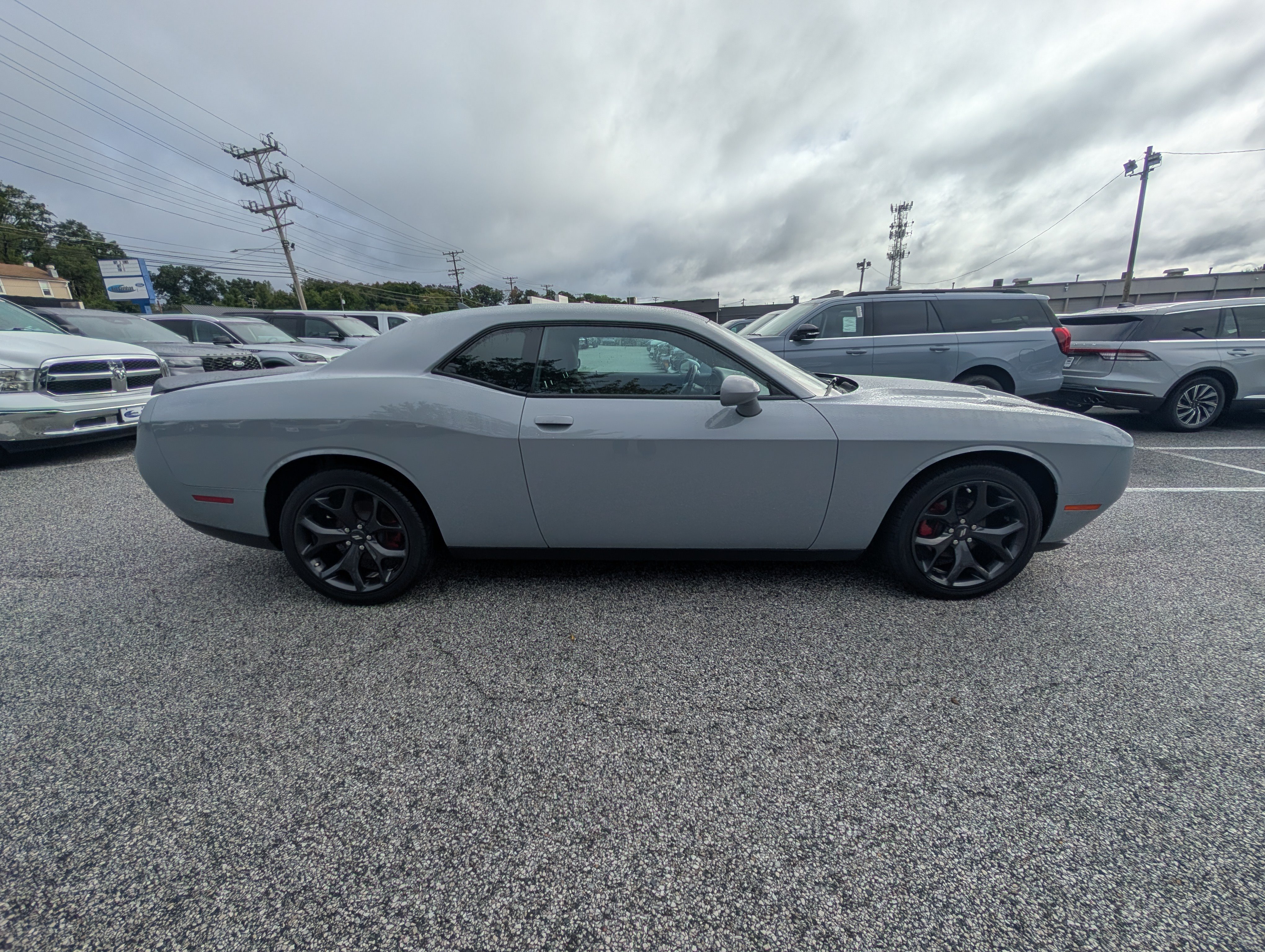 Used 2020 Dodge Challenger SXT w/ Blacktop Package RWD image 8