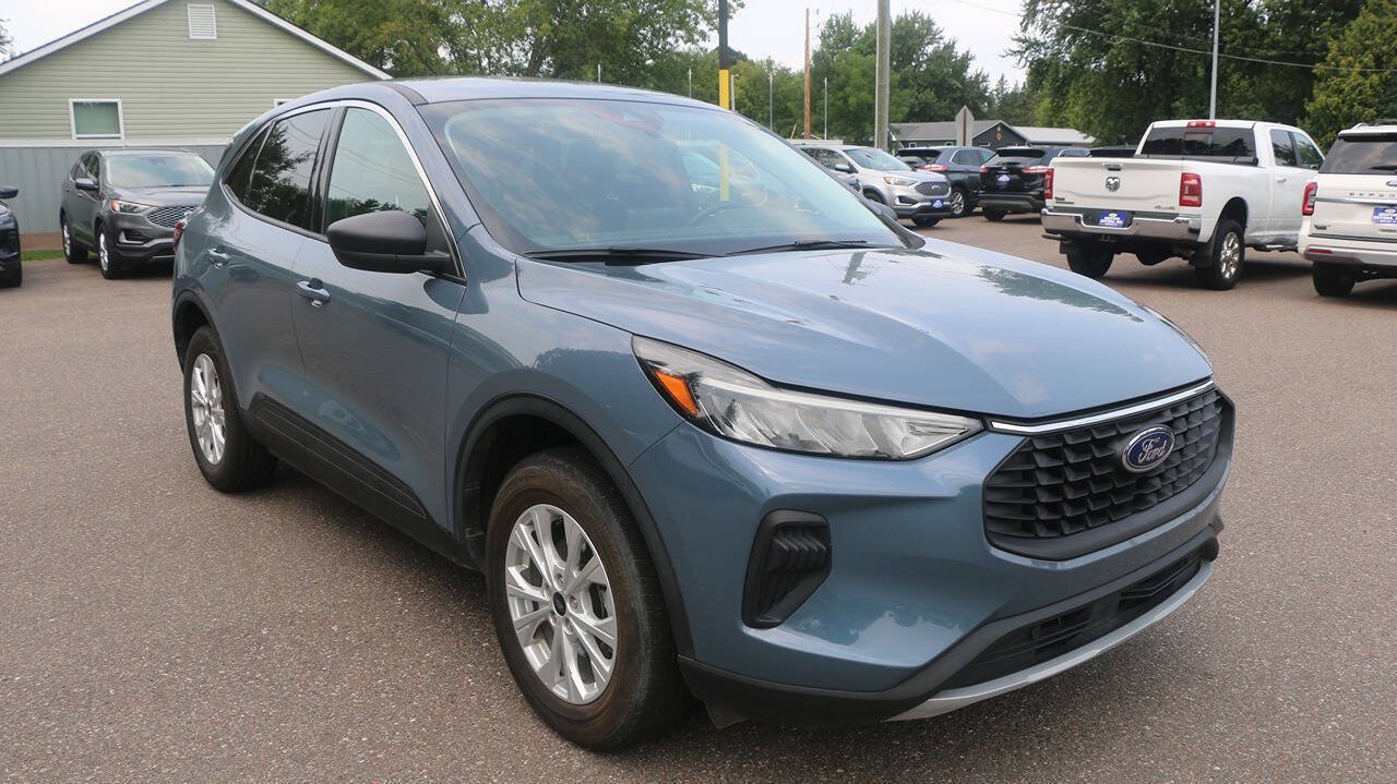 Certified 2024 Ford Escape Active AWD/4WD image 9