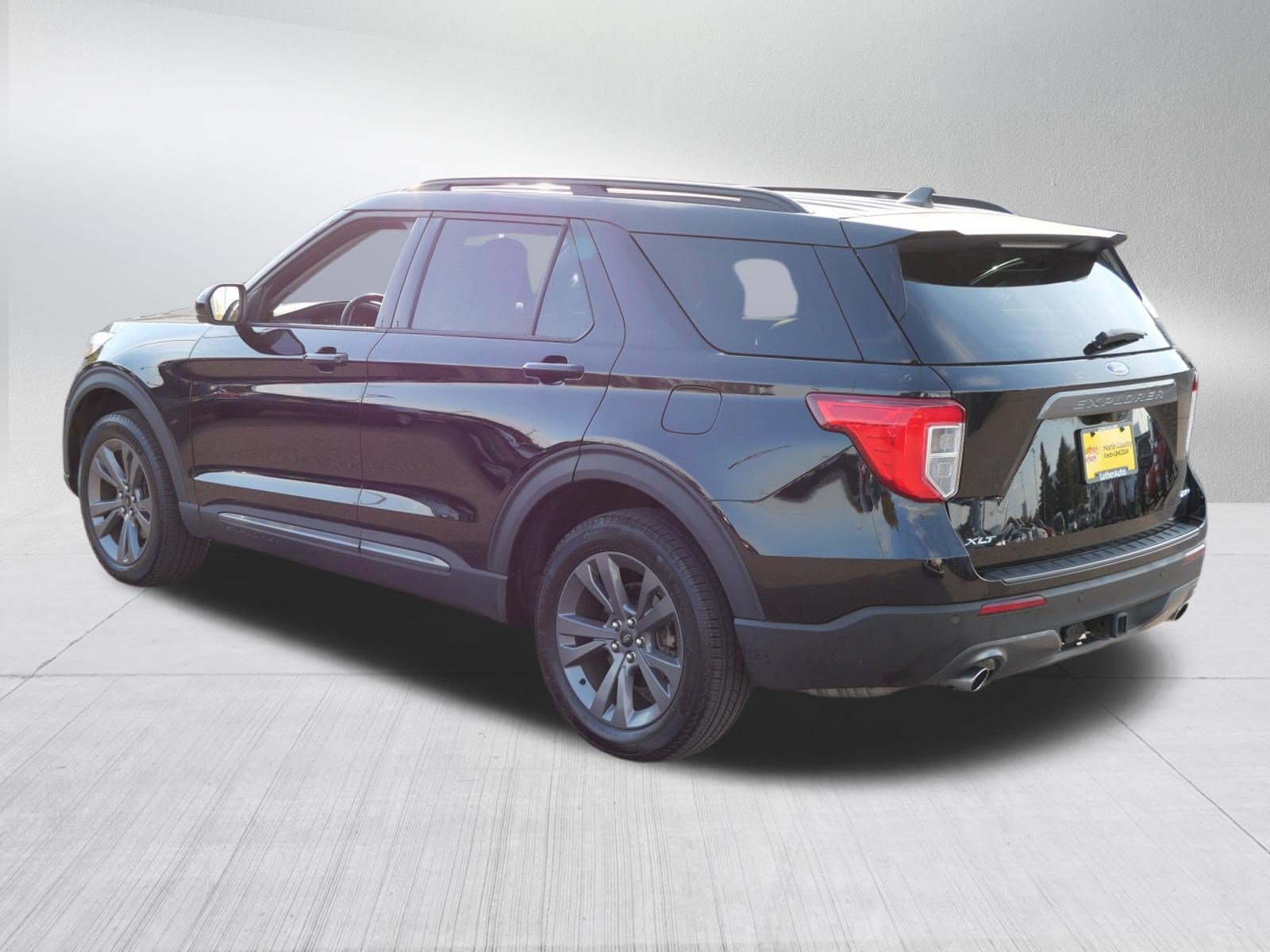 Certified 2023 Ford Explorer XLT w/ Equipment Group 202A AWD/4WD image 5