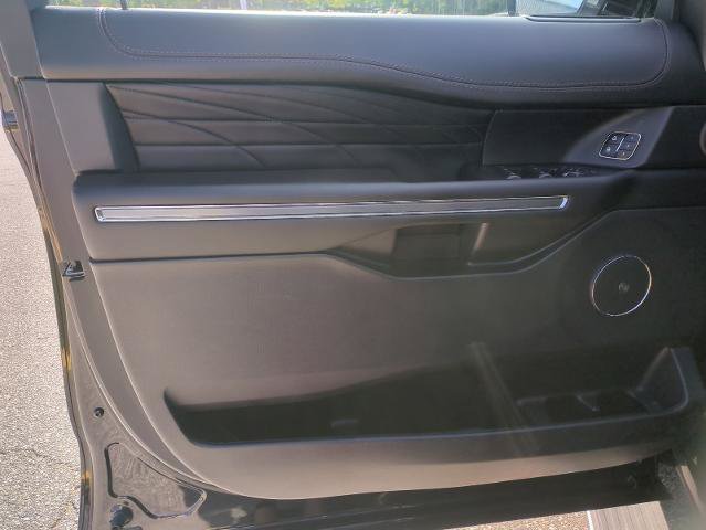 Certified 2020 Ford Expedition Max Platinum AWD/4WD image 10